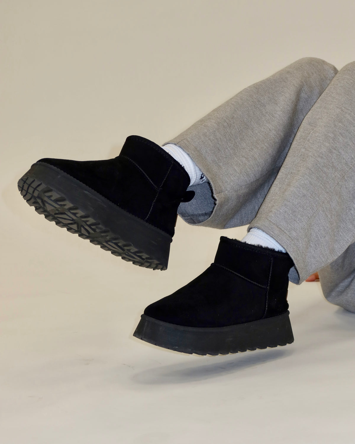 Botas Pelo - MISWINTER - Negro